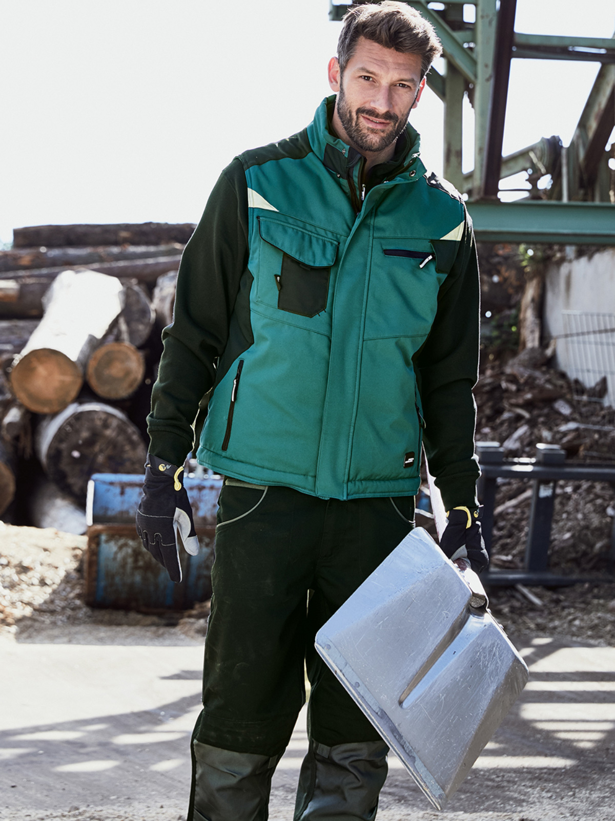 Workwear Winter Softshell Weste James&Nicholson JN825