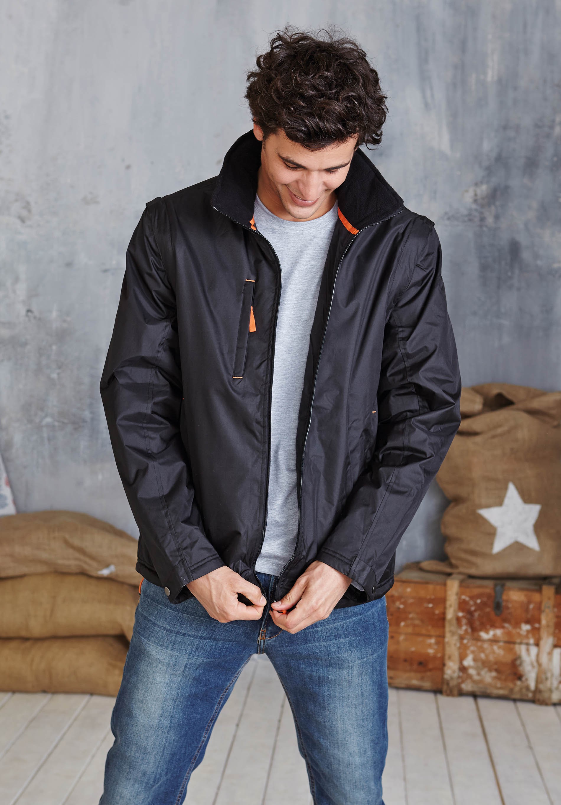 2-in-1 Jacke mit abnehmbaren Ärmeln K639